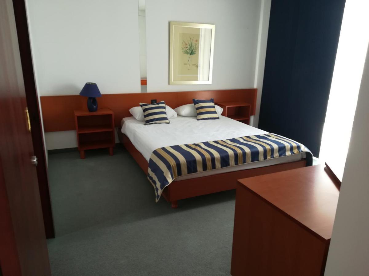 Hotel Tamaris โนวีวีโนดอลสกี ภายนอก รูปภาพ