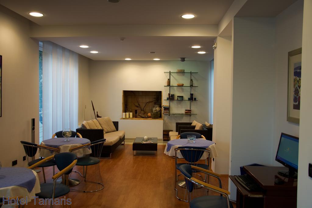 Hotel Tamaris โนวีวีโนดอลสกี ภายนอก รูปภาพ
